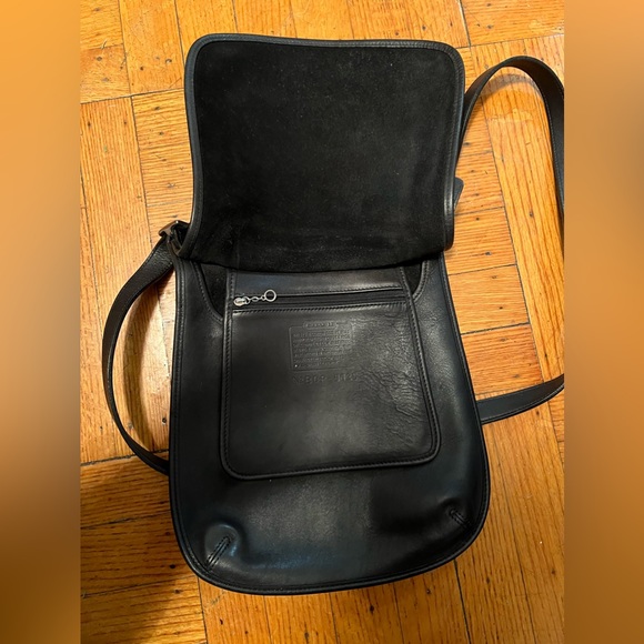 Pre-Owned Authentic Vintage Coach Legacy Leather Crossbody - Picture 2 of 6